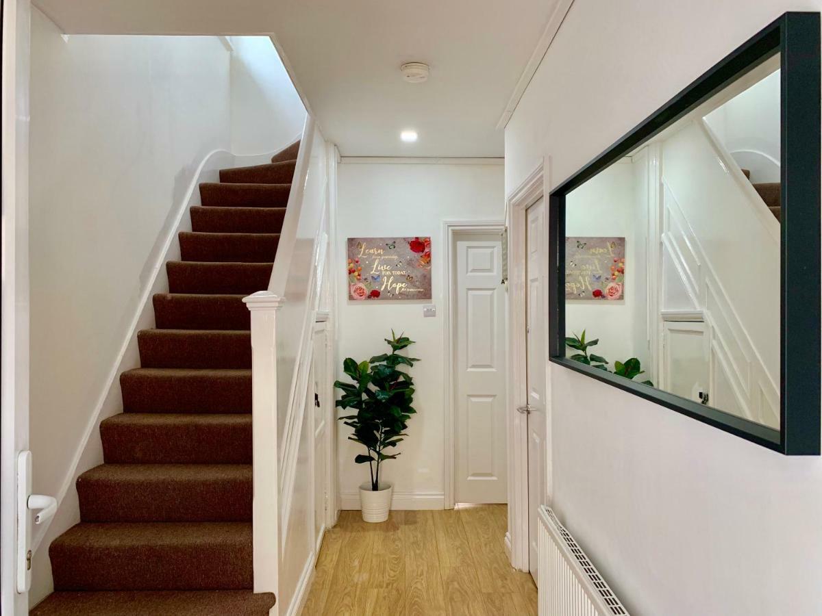London 2 Bedroom Apartment, Kitchen, Reception And Private Garden Luaran gambar