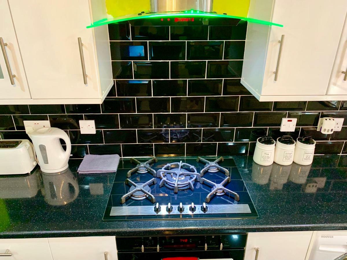 London 2 Bedroom Apartment, Kitchen, Reception And Private Garden Luaran gambar