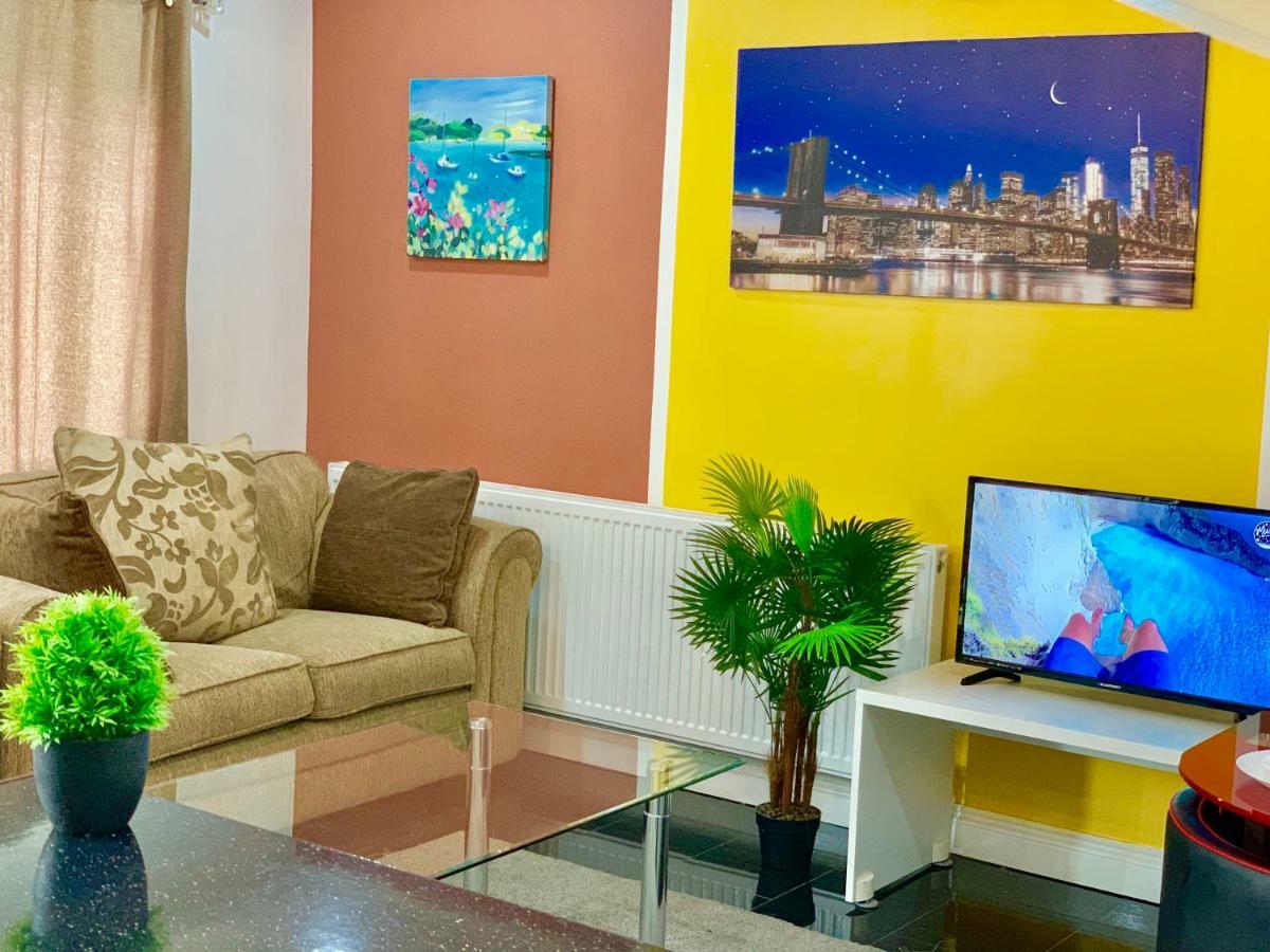 London 2 Bedroom Apartment, Kitchen, Reception And Private Garden Luaran gambar